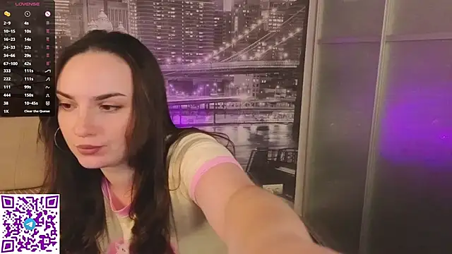 VanessaGrome online show from October 2, 7:10 pm