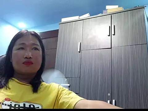 Snapshot of sluttymisuki chatting on May 23, 1:37 pm sluttymisuki online show from May 23, 1:37 pm