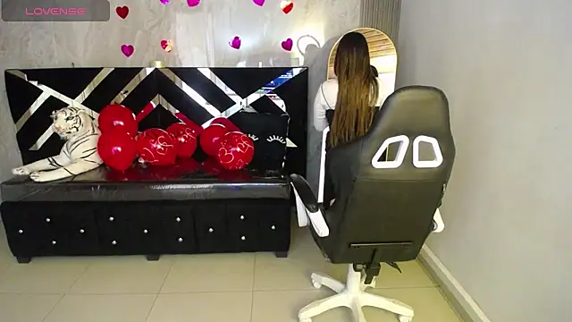 emily cooper t online show from February 14, 7:54 pm