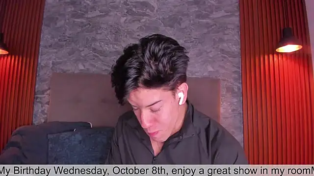 MaxCooper1 online show from October 7, 8:50 pm