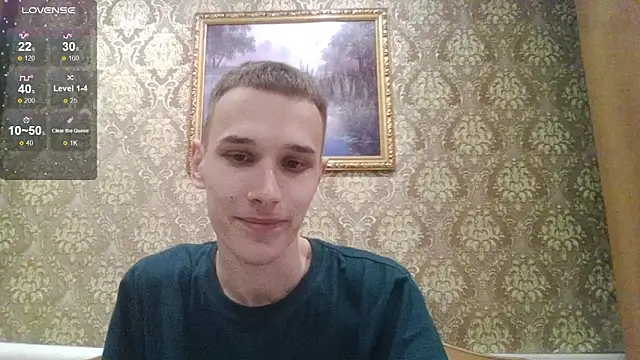 Snapshot of your___honeyy chatting on October 27, 8:40 am your   honeyy online show from October 27, 8:40 am