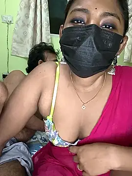 Snapshot of Hot-Sexy-Riya chatting on September 18, 3:47 pm Hot-Sexy-Riya online show from September 18, 3:47 pm