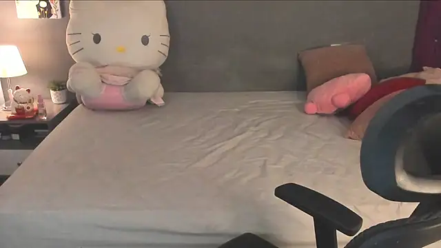 iambrave online show from March 18, 2:37 am