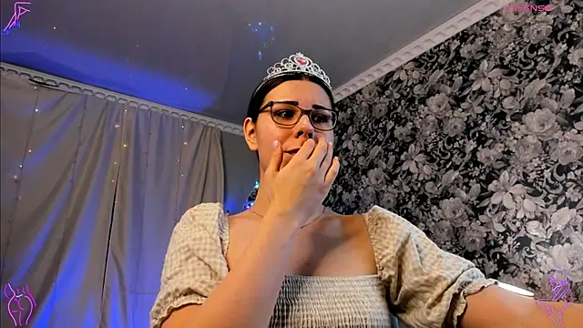 Laila Blarr online show from February 11, 5:01 am