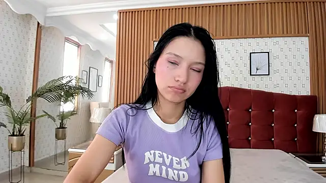 Snapshot of Sophie_Calloway chatting on April 18, 7:07 pm Sophie Calloway online show from April 18, 7:07 pm