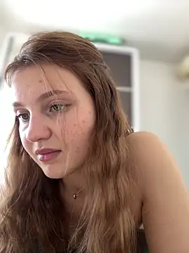 Emaline Fane online show from February 26, 1:54 pm