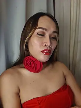 Snapshot of RomanticPearlTS chatting on May 10, 12:43 pm RomanticPearlTS online show from May 10, 12:43 pm