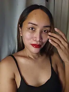 Snapshot of RomanticPearlTS chatting on June 10, 1:50 am RomanticPearlTS online show from June 10, 1:50 am