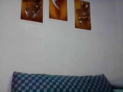 nhayasquirt online show from November 3, 7:53 am