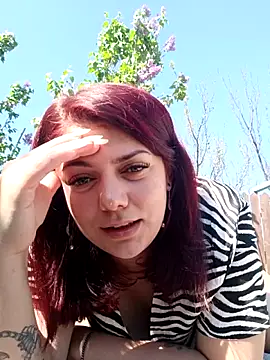 Snapshot of LadyNora chatting on May 5, 7:49 am LadyNora online show from May 5, 7:49 am