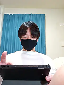 Snapshot of Earth_001 chatting on November 9, 12:03 pm Earth 001 online show from November 9, 12:03 pm