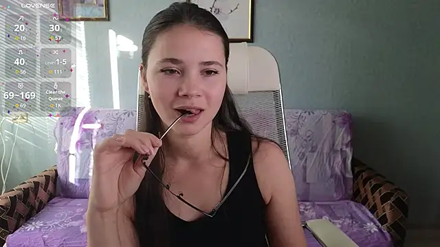 LuciaSenual online show from October 21, 12:06 pm