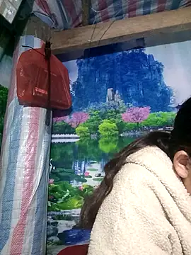 Snapshot of PhamPhung chatting on February 5, 2:00 pm PhamPhung online show from February 5, 2:00 pm