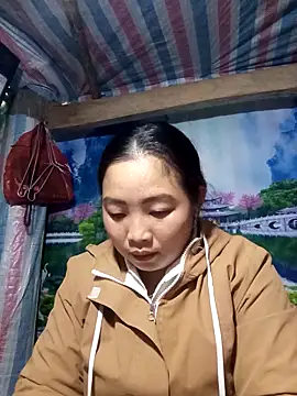 Snapshot of PhamPhung chatting on March 4, 3:01 am PhamPhung online show from March 4, 3:01 am