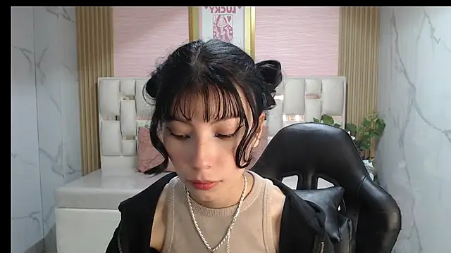 verana s online show from October 17, 3:53 am