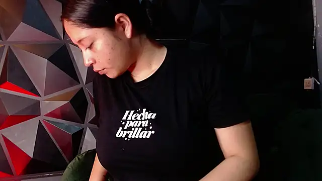 vela-kimm online show from March 4, 7:31 pm