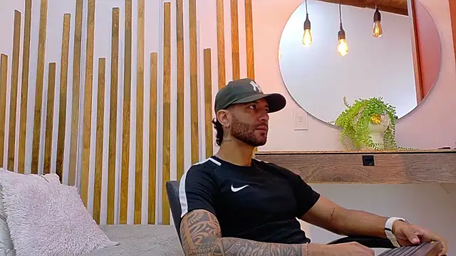 yorbymaxx online show from February 20, 1:11 pm