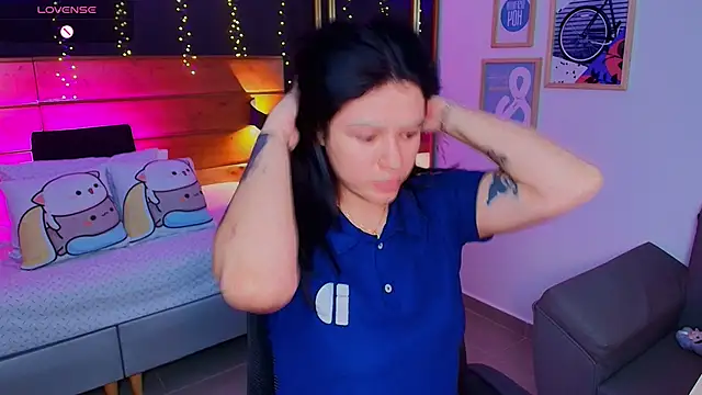 Snapshot of hanna_kimura chatting on February 18, 7:32 pm hanna kimura online show from February 18, 7:32 pm