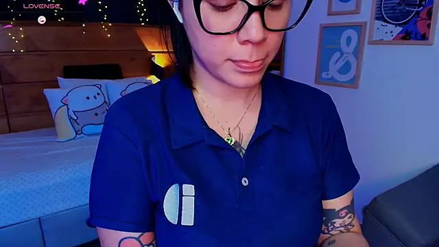 Snapshot of hanna_kimura chatting on February 20, 8:31 pm hanna kimura online show from February 20, 8:31 pm