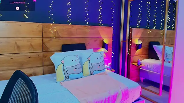 Snapshot of hanna_kimura chatting on February 22, 7:45 pm hanna kimura online show from February 22, 7:45 pm