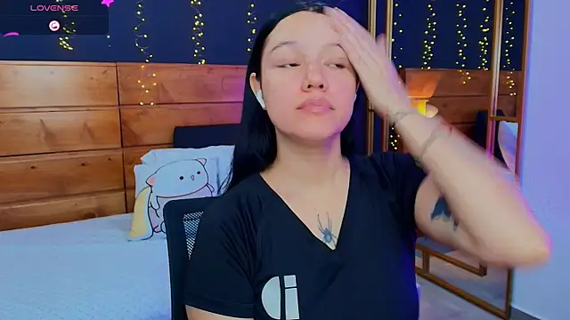 Snapshot of hanna_kimura chatting on February 23, 7:44 pm hanna kimura online show from February 23, 7:44 pm