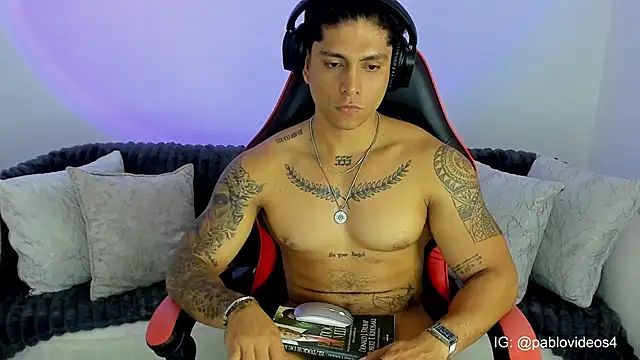 Nicolasmontoya16 online show from March 12, 2:50 am