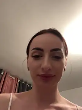 AuraPure online show from December 19, 4:52 am