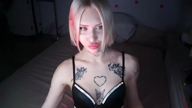 Snapshot of yourscirilla chatting on February 23, 11:46 pm yourscirilla online show from February 23, 11:46 pm