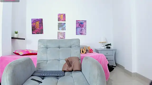 Snapshot of saori_022 chatting on October 1, 3:12 am saori 022 online show from October 1, 3:12 am