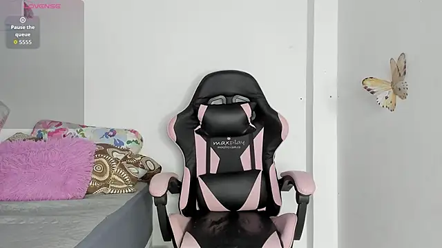 mari-ross online show from February 19, 2:18 am