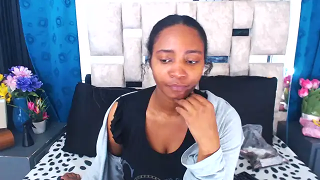 Snapshot of AmbarSmit chatting on September 18, 4:25 am AmbarSmit online show from September 18, 4:25 am