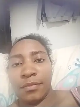Snapshot of AmbarSmit chatting on June 12, 1:43 pm AmbarSmit online show from June 12, 1:43 pm
