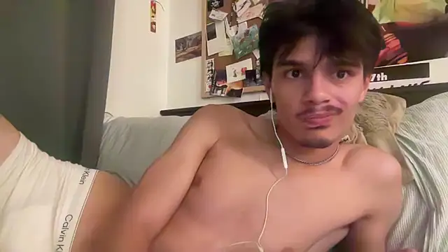 Snapshot of cowboyydiego chatting on September 24, 6:50 am cowboyydiego online show from September 24, 6:50 am