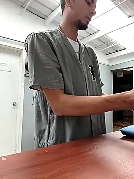 Exlifer online show from April 20, 2:09 pm