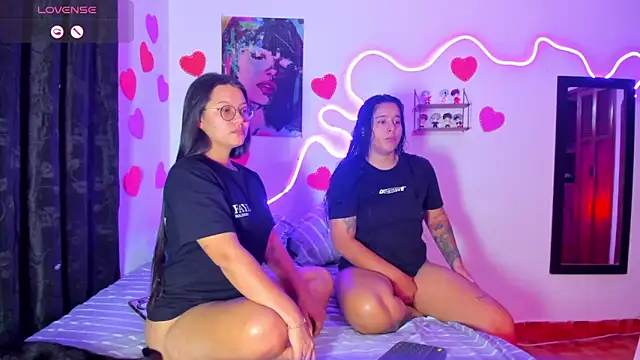 Dilan and Mia online show from March 3, 12:00 pm