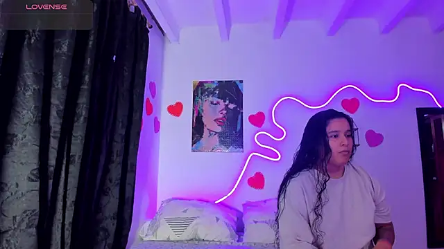 Dilan and Mia online show from March 26, 11:43 pm