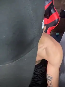 Snapshot of Osmarcito21 chatting on November 11, 5:02 pm Osmarcito21 online show from November 11, 5:02 pm