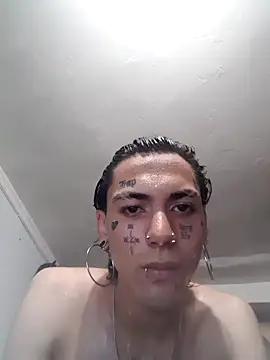 Snapshot of HydanMC chatting on February 17, 11:11 pm HydanMC online show from February 17, 11:11 pm