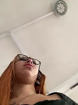 Snapshot of Sallem_Pink chatting on February 1, 11:31 am Sallem Pink online show from February 1, 11:31 am