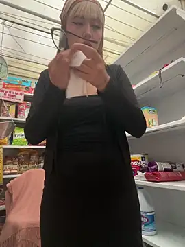 Snapshot of Sallem_Pink chatting on March 3, 11:16 am Sallem Pink online show from March 3, 11:16 am