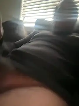 Mikeylovewetpussy online show from May 4, 1:51 pm