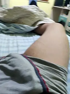 Snapshot of albertokk chatting on May 21, 11:34 pm albertokk online show from May 21, 11:34 pm