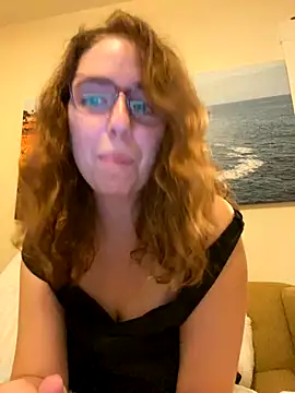 Snapshot of sweetsocalgirl chatting on September 24, 2:59 am sweetsocalgirl online show from September 24, 2:59 am