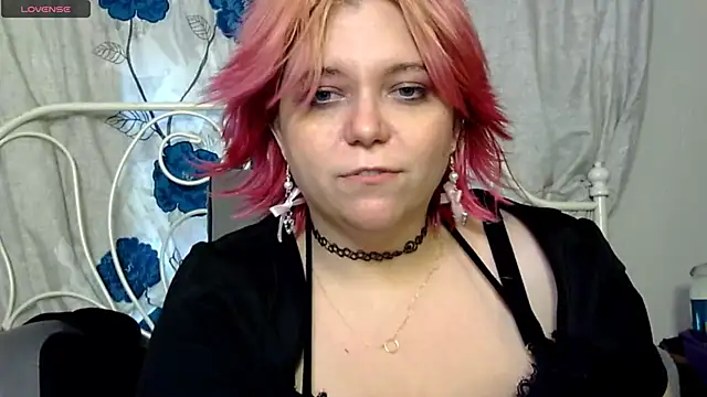 Snapshot of g0lden_are0las89 chatting on May 19, 6:47 pm g0lden are0las89 online show from May 19, 6:47 pm