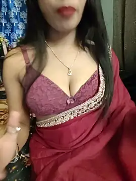 Snapshot of priya_26 chatting on July 7, 12:09 pm priya 26 online show from July 7, 12:09 pm