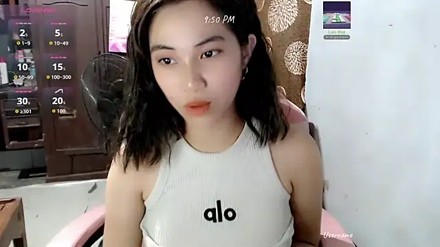 Snapshot of Rainea149 chatting on June 27, 1:50 pm Rainea149 online show from June 27, 1:50 pm