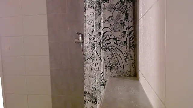 Hijuga online show from November 18, 6:34 pm