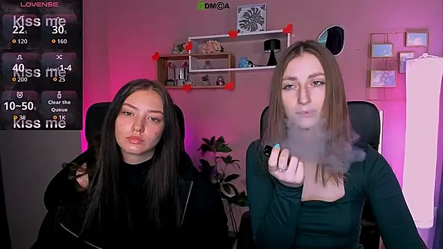 eva smiith  online show from February 10, 7:01 am