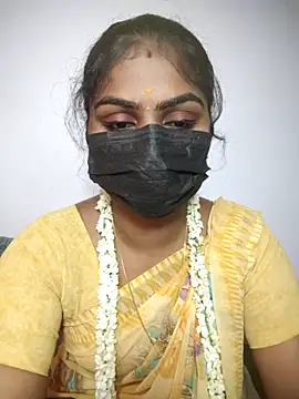Snapshot of Tamil_Princess12 chatting on April 17, 5:27 pm Tamil Princess12 online show from April 17, 5:27 pm