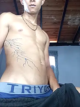 God Eros 23cm online show from March 8, 7:50 pm